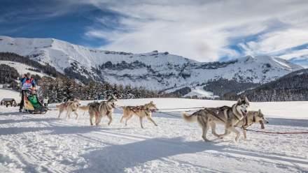 <span><span><span>Hôtel</span></span></span> 4 étoiles <span><span><span>au pied des pistes </span></span></span>à <span><span><span>Megève </span></span></span>